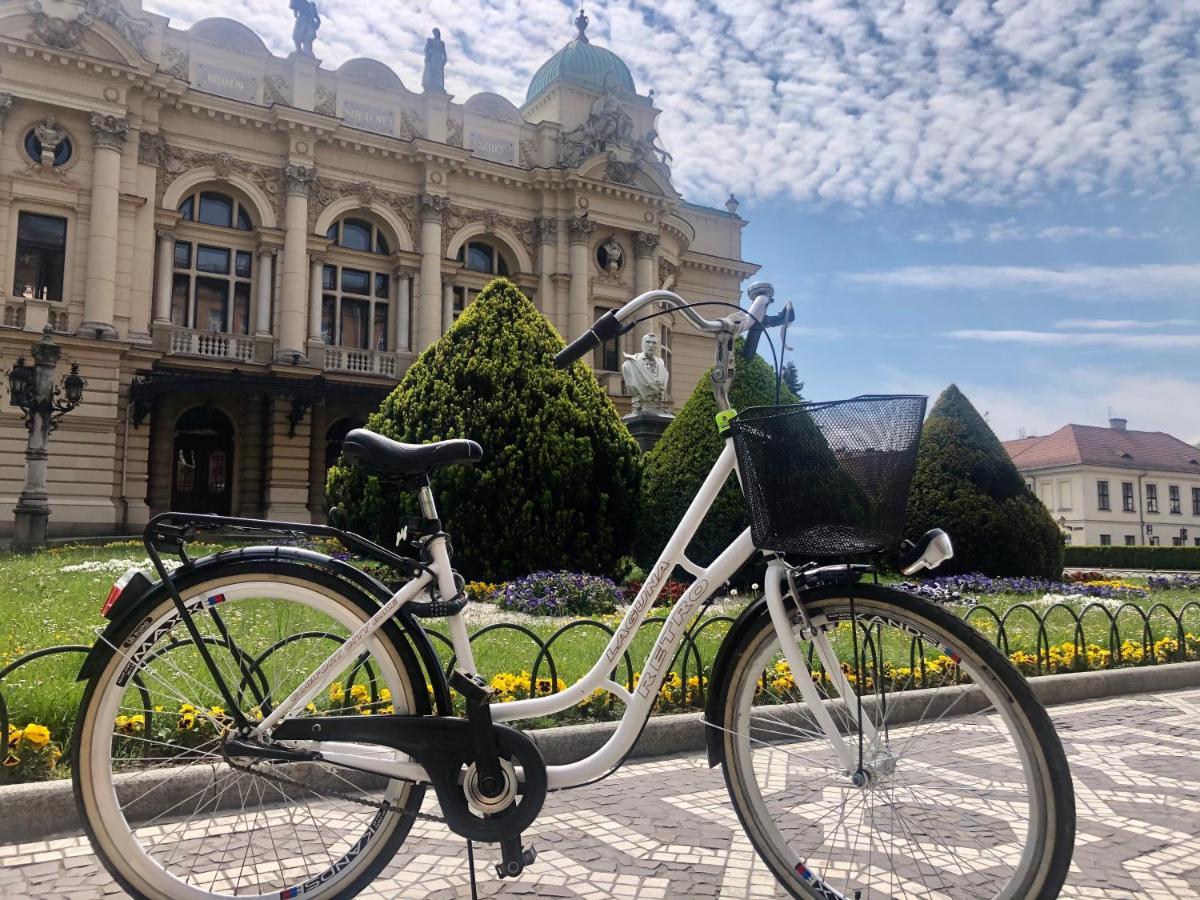 Jacuzzi & Bike Apartment, Krakau Exterior foto