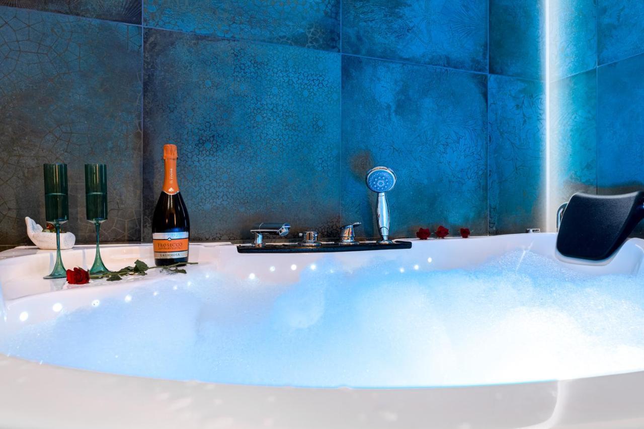 Jacuzzi & Bike Apartment, Krakau Exterior foto